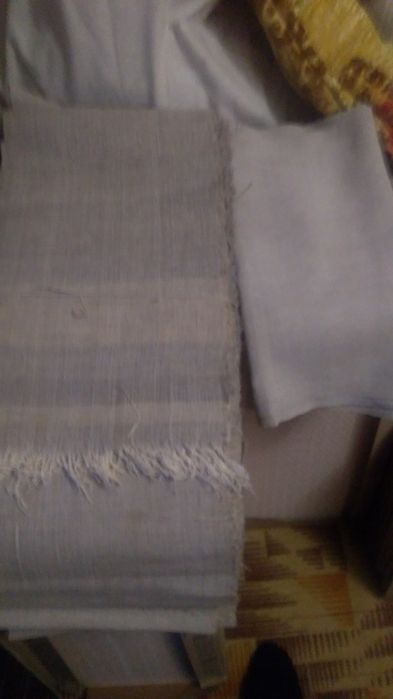 Нитки з 100%льону ,та тонкоруне ляне полотно.