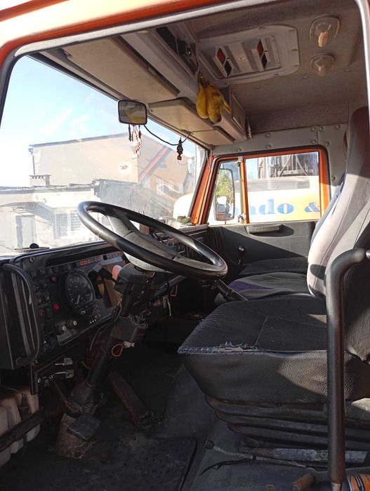 Kamaz z silnikiem Mana Piaskarka P1 Pług