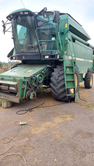 Комбайн JOHN DEERE 2264