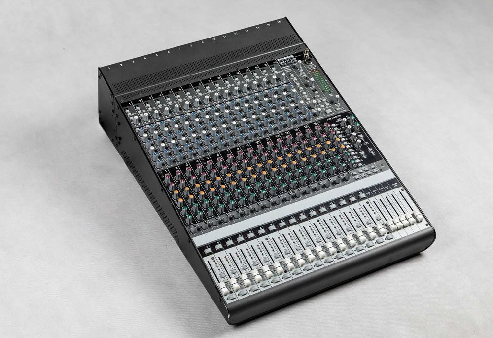 Mackie ONYX 1640 - mikser audio