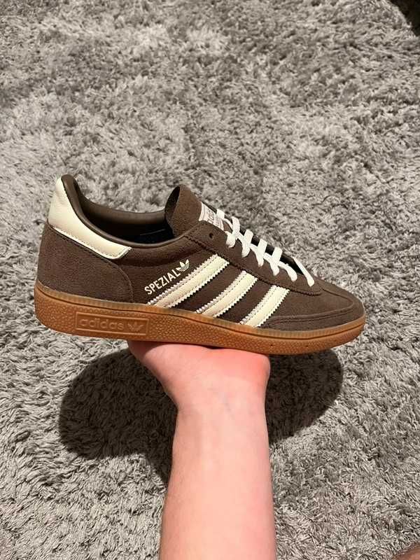 Buty Damskie\ADIDAS HANDBALL SPEZIAL\zamszowe Damskie iMeskieEU.41