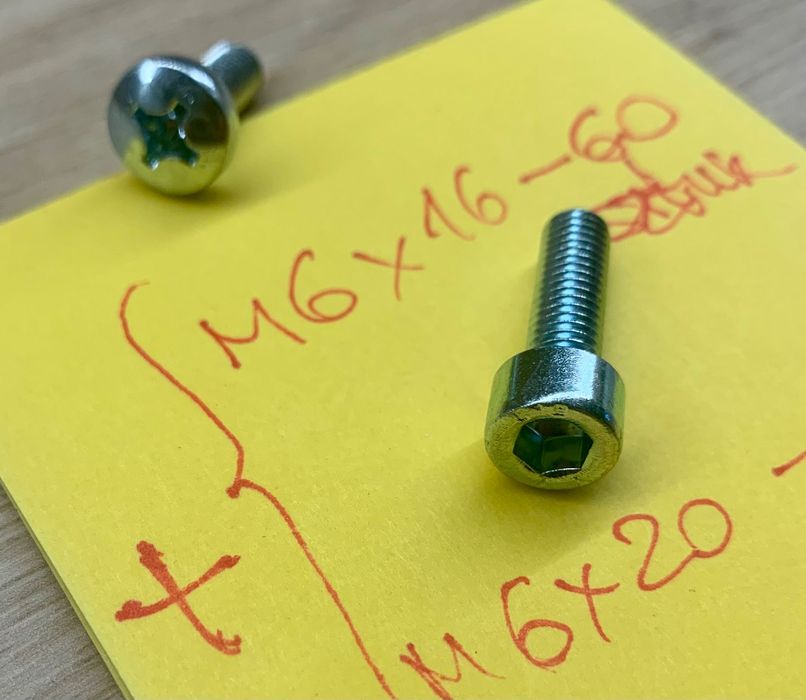 Mufa wkręcana z kołnierzem M6x10x13 mm