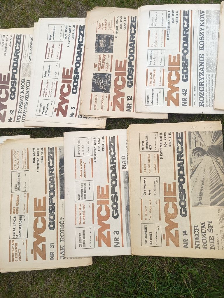 Zestaw starych gazet PRL