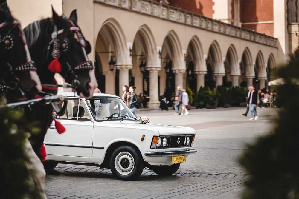 Zabytkowy samochód do ślubu FIAT 125p auto ślub wesele retro klasyk