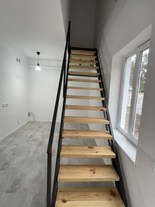 Продам квартиру з ремонтом + тераса 100 м2 + власне паркомісце Власник