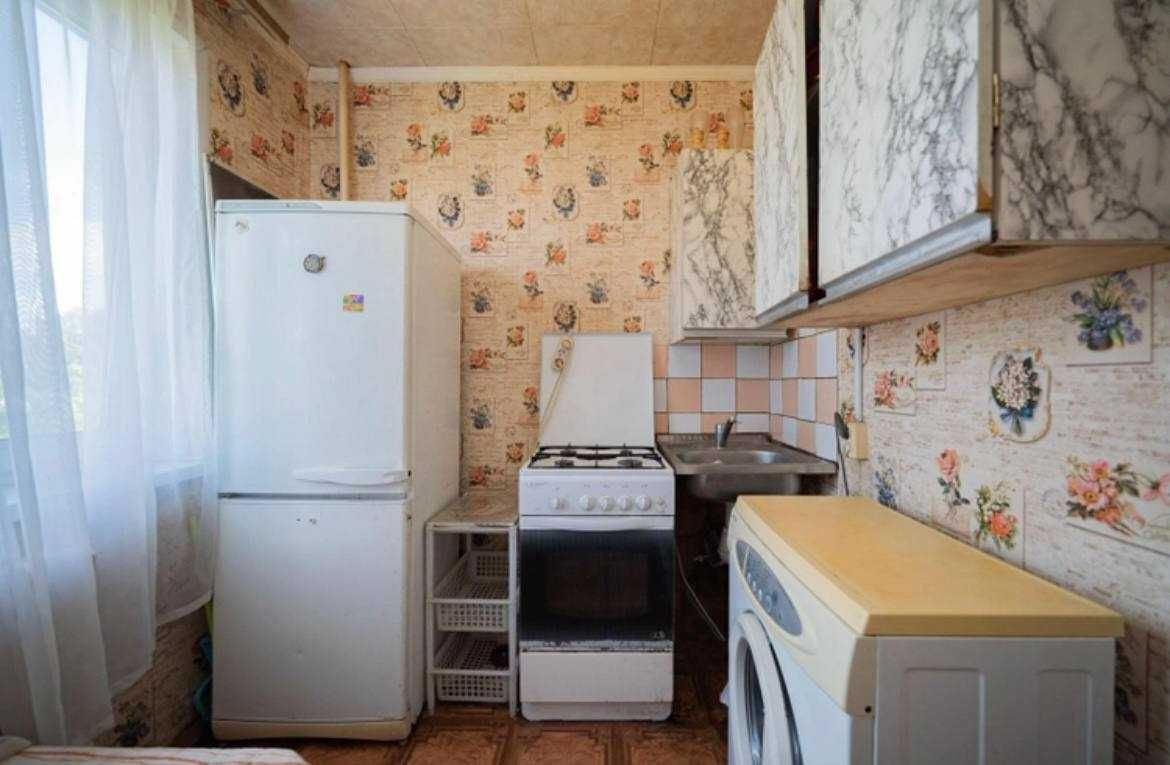 Продам 2к. Драгоманова 42 Дарницький р-н