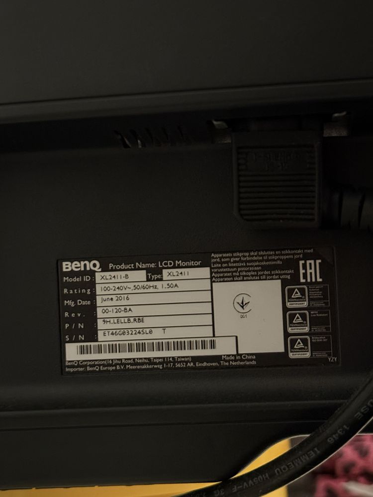 Playstation 4 slim + monitor Benq