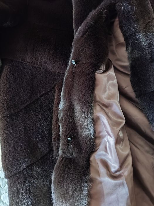 Зимова шуба, штучне хутро. 58-60р.