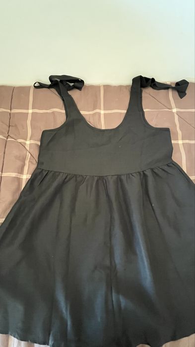 Vestido preto SHEIN XL com alças laço e bolso lateral