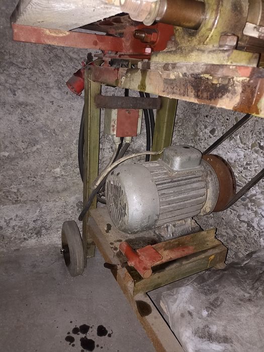 Sprzedam heblarke szerokość noży 25 cm