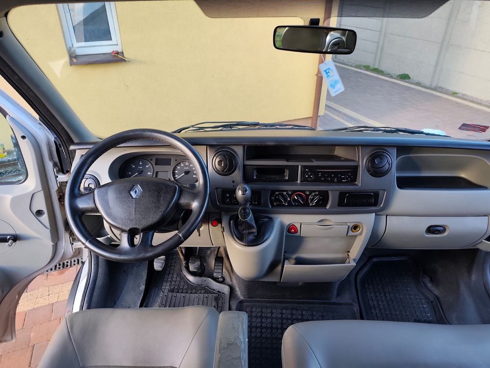 Renault master 2 2.5 100km 6-cio osobowy