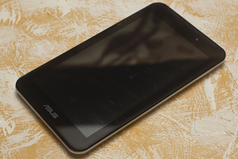 ASUS fonepad 7, Model KO12 (FE7010CG)