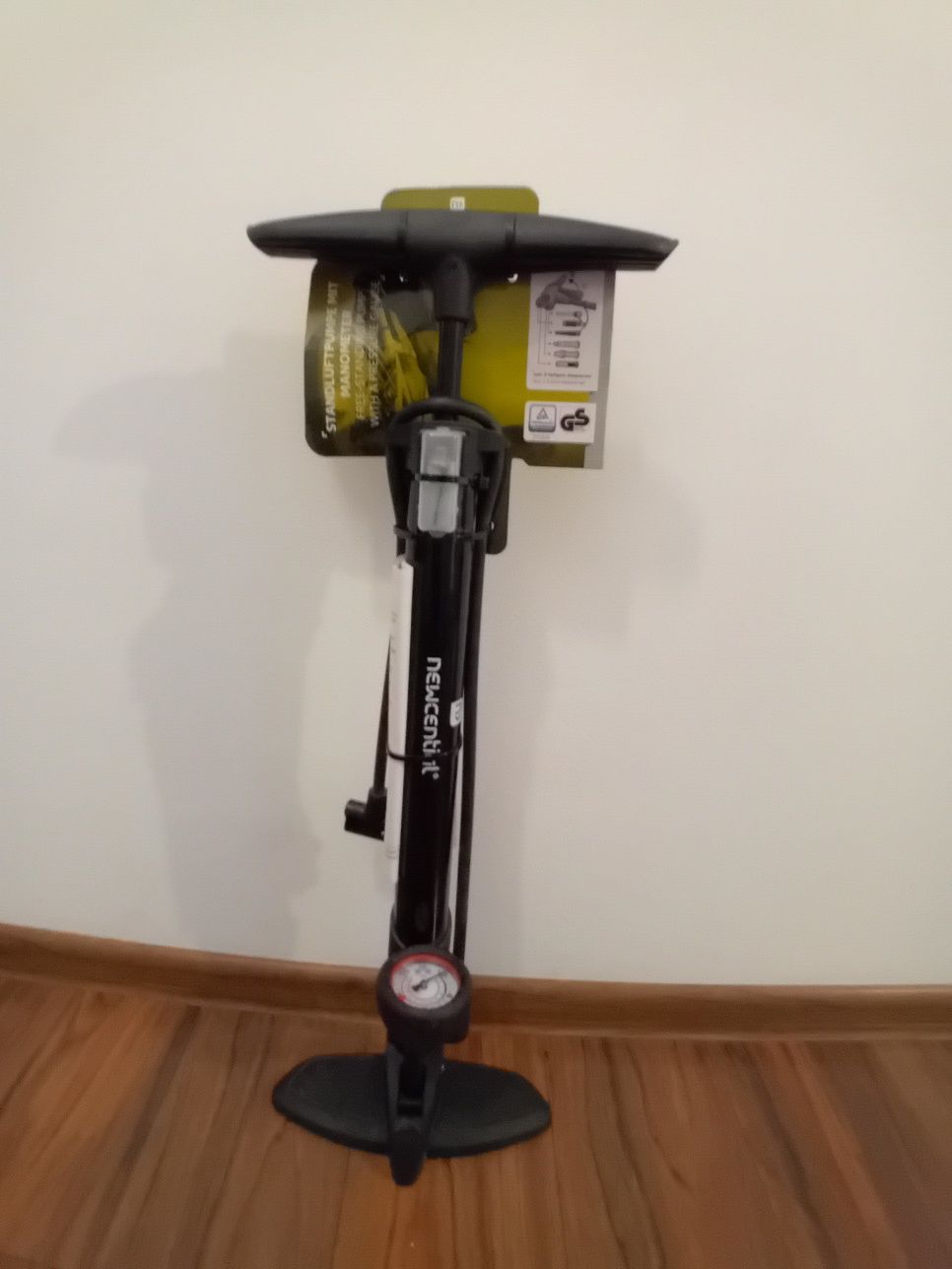 Pompka do roweru newcential