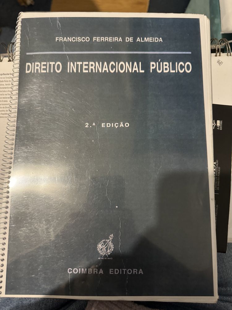 Livro de Direiro Internacional Publico, Francisco Ferreia de Almeida