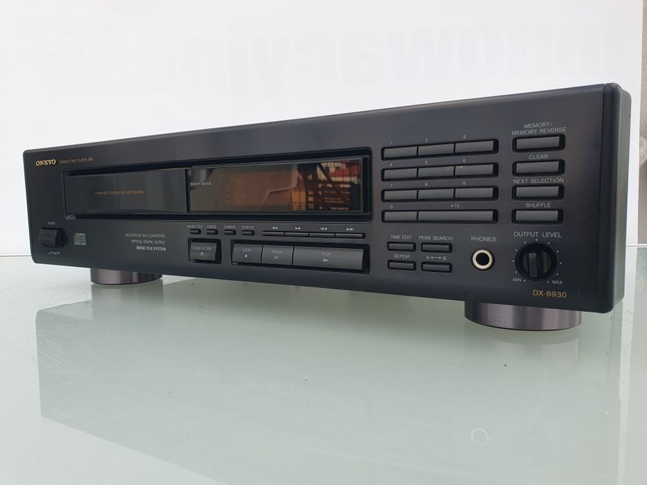 Odtwarzacz CD ONKYO DX-6930  CD /CD-R