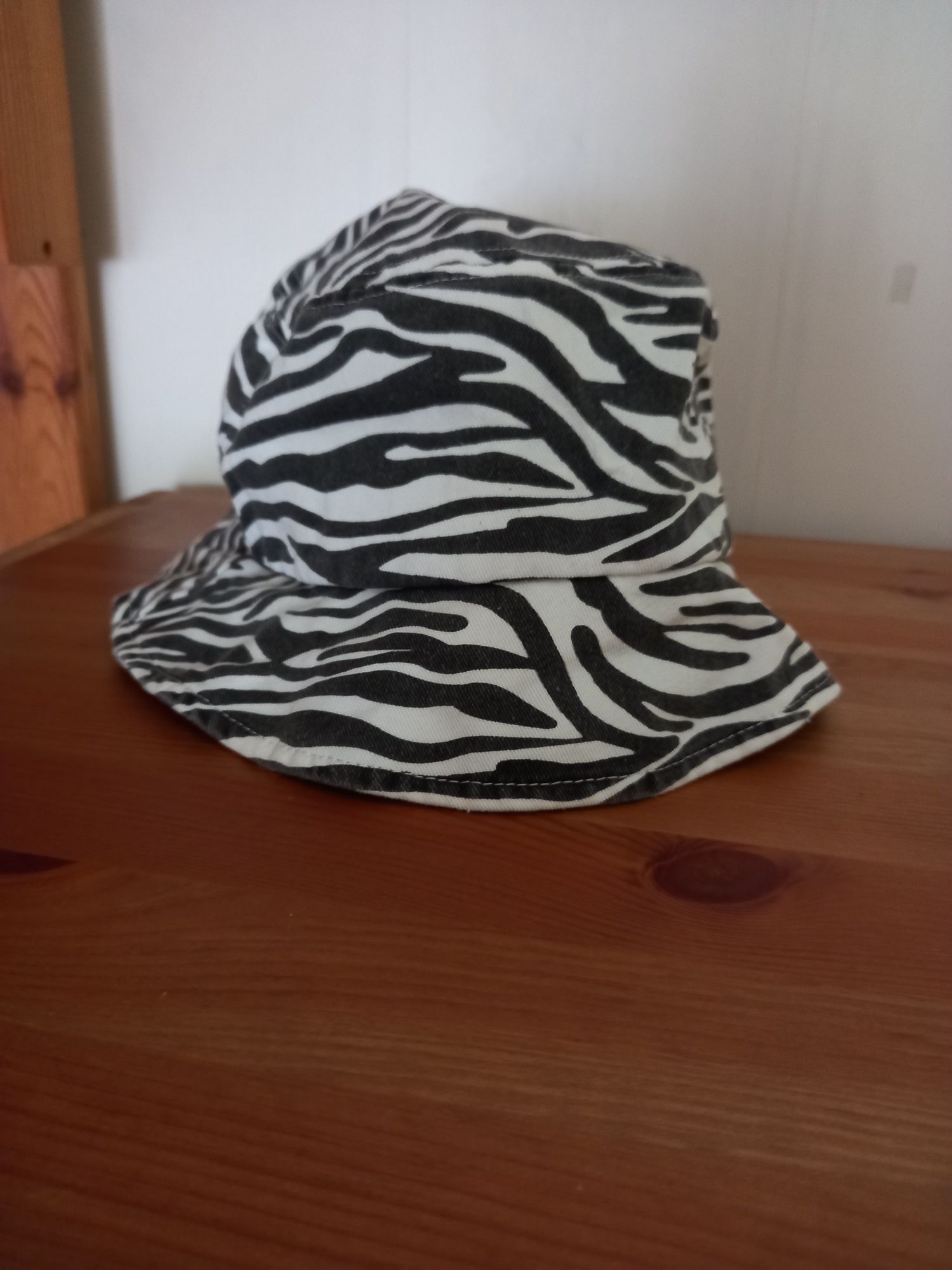 Bucket Hat Padrão de Zebra