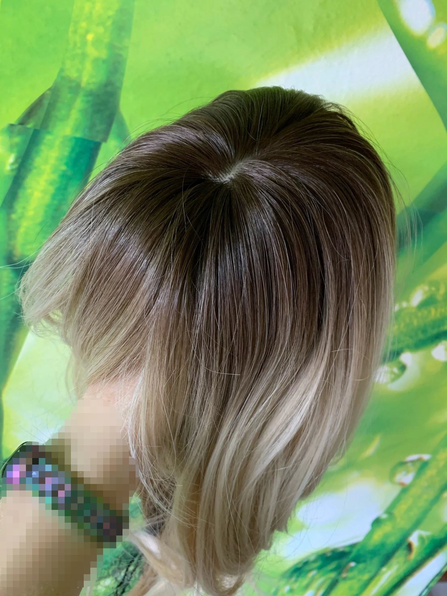 Peruka blond ombre za ramiona. Naturalny wygląd!