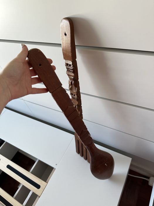 Talheres decorativos de madeira