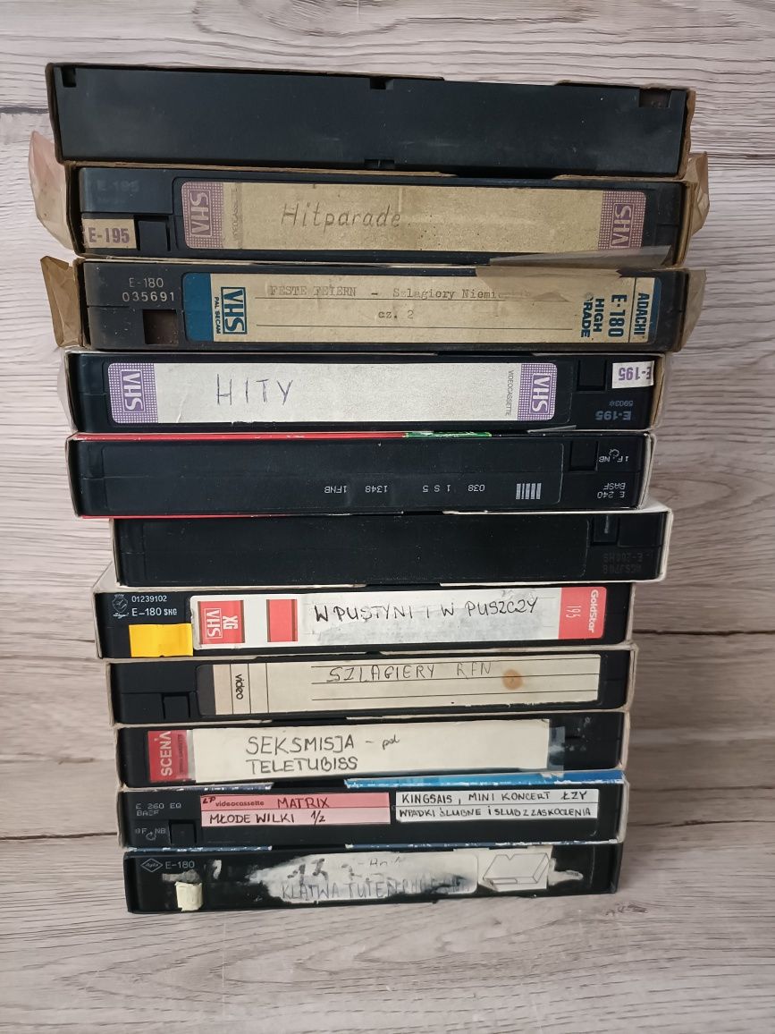 Kasety VHS zestaw 1