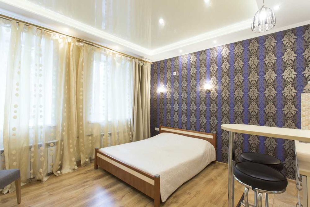 Однокімнатна світла студія у Центрі