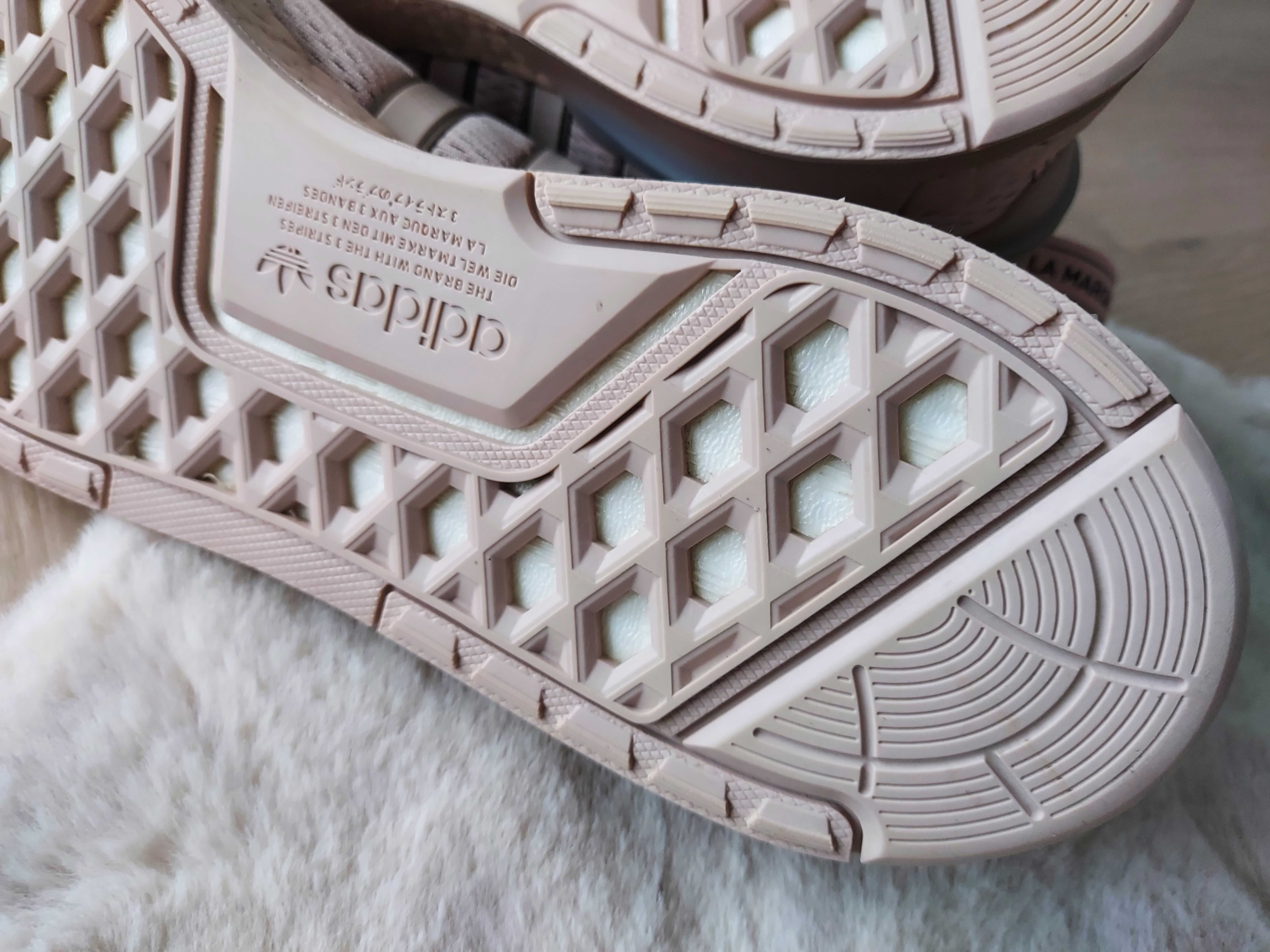Adidas NMD V3   roz. 47,5