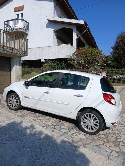 Renault clio 2010
