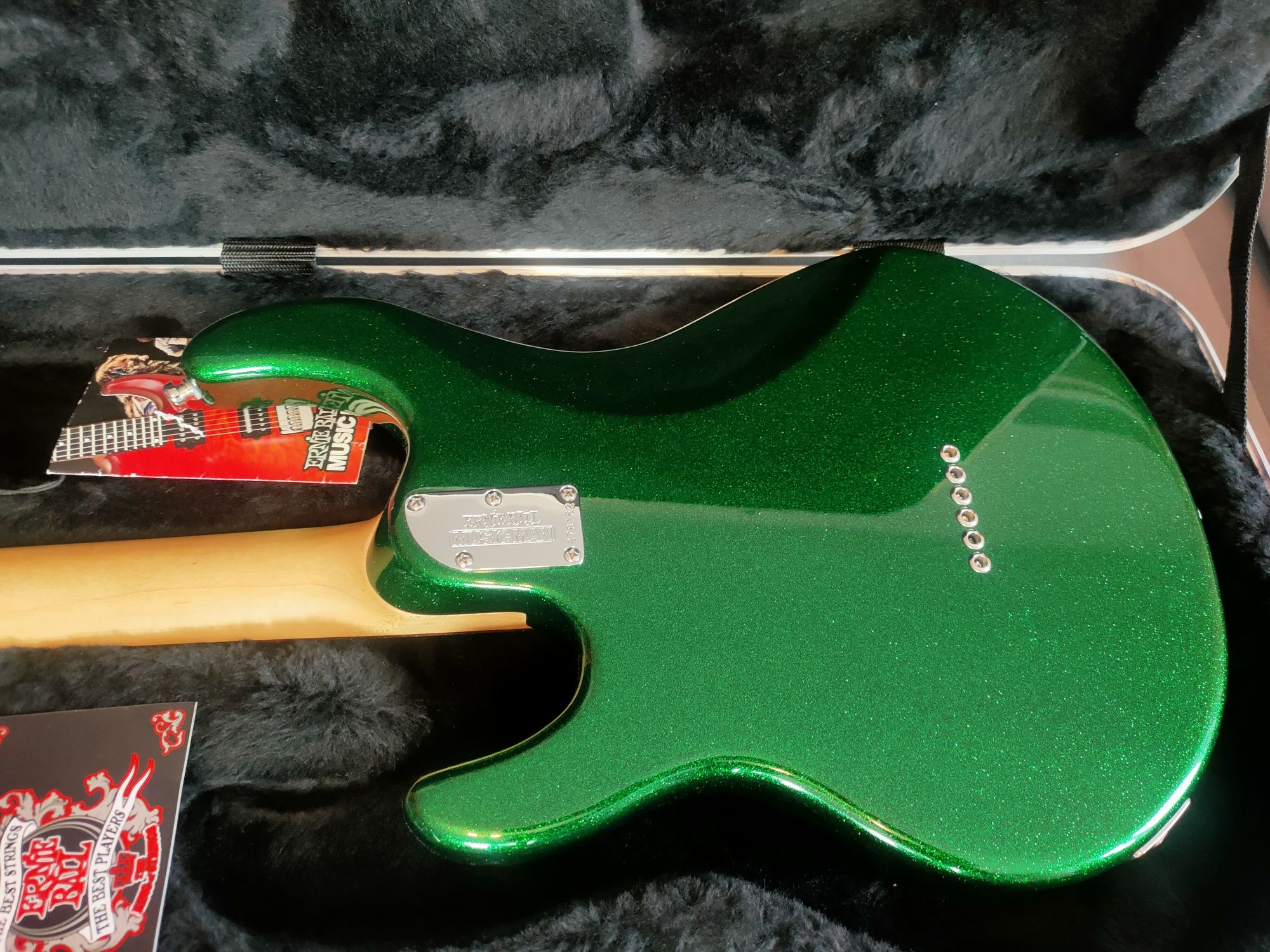 Gitara Music Man, Fender Prs