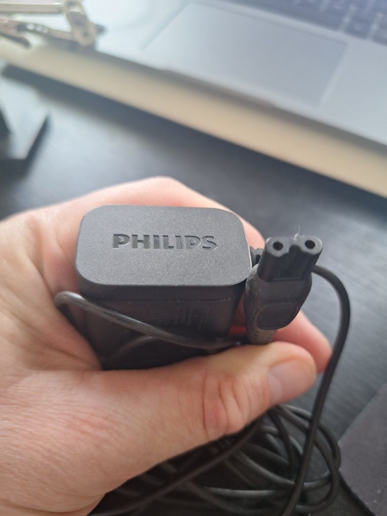 Ładowarka Philips 15V 5,4W wtyk mała ósemka