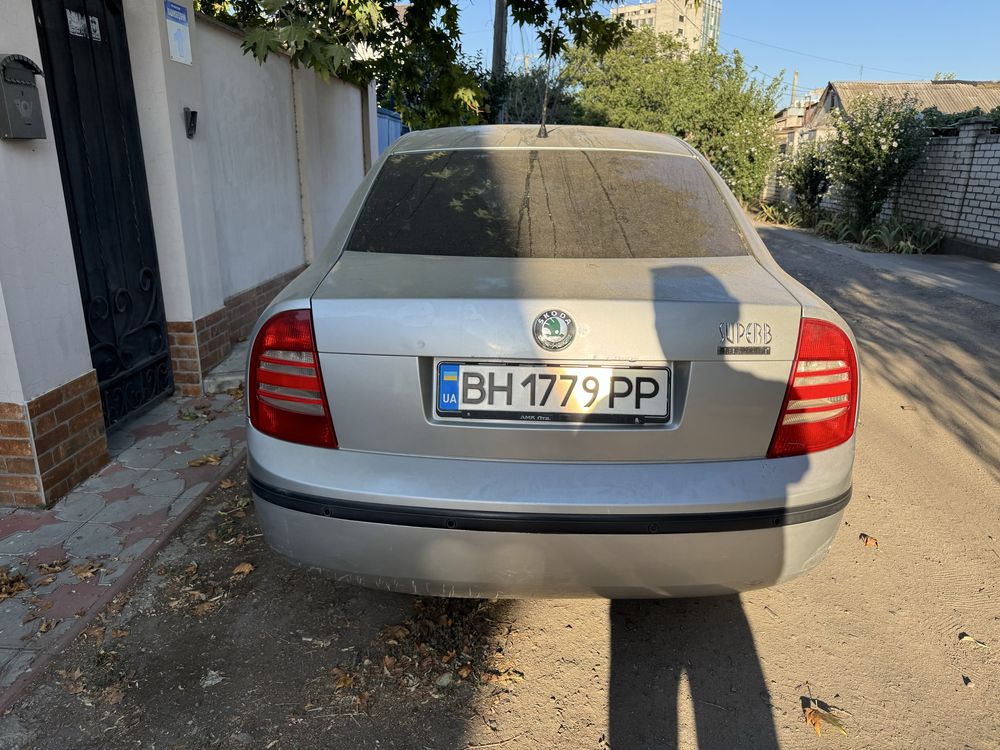 Skoda Superb 2005 автома газ/бенз идеал