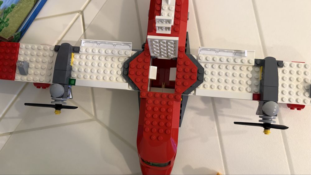 Lego city 4209 aviao