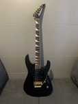 Gitara Jackson SLXDX Soloist Satin Black
