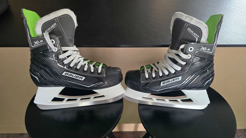 Łyżwy hokejowe bauer r38