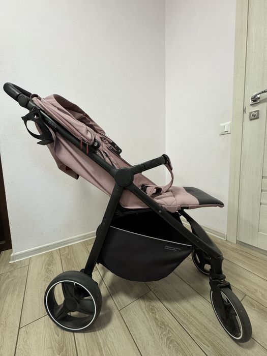 Прогулянкова коляска Carrello Bravo (2022 рік випуску)