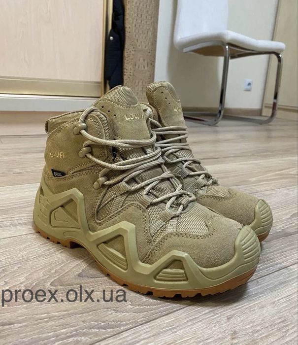 • Трекінгові черевики Lowa Zephyr GTX MID TF - Koyote