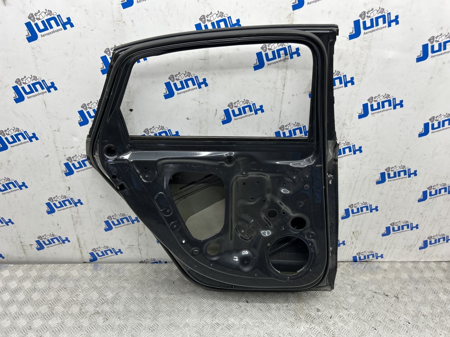 Дверь задняя левая 8W5833051C для Audi A4 B9 2015-2022