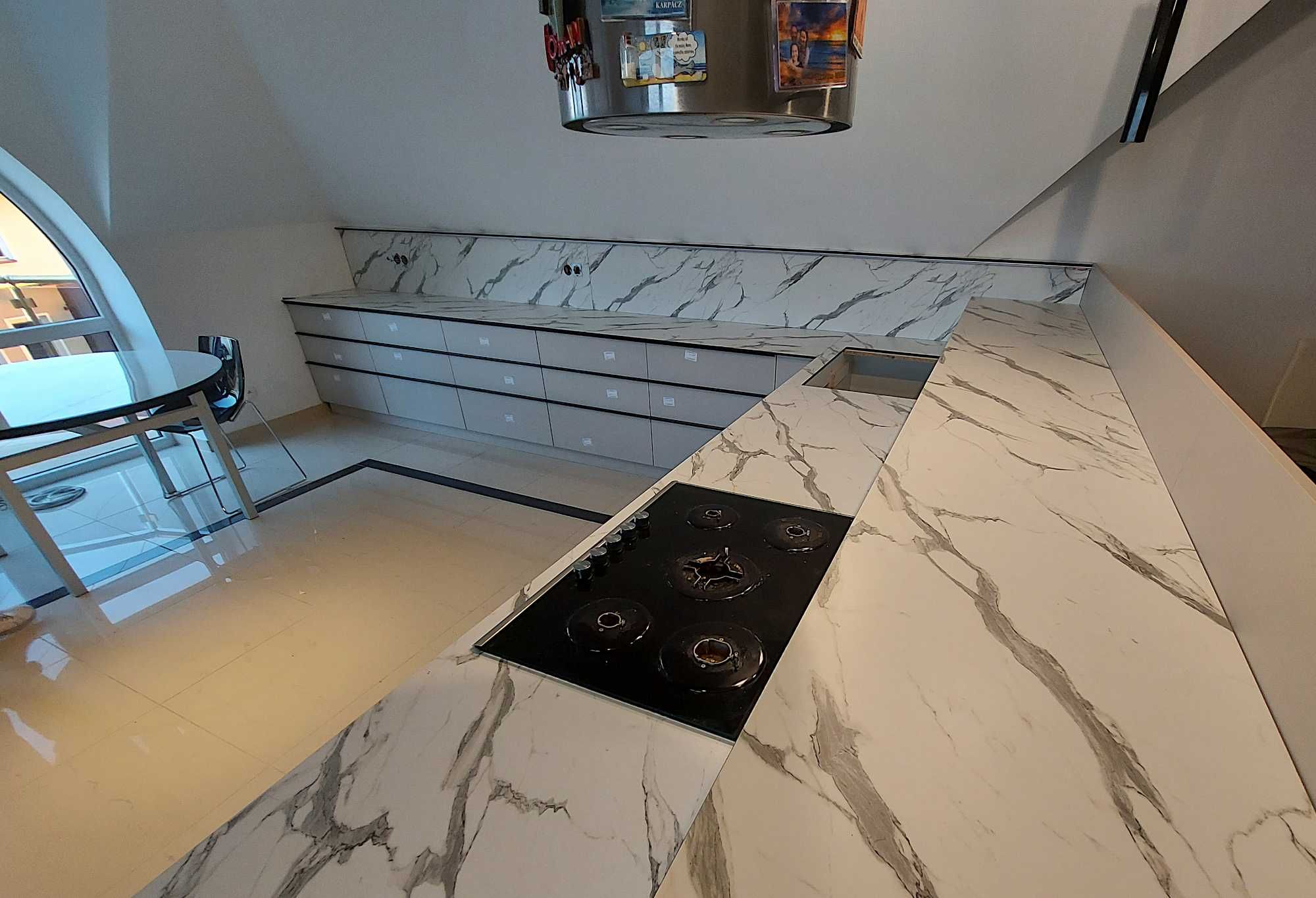 Blat kompaktowy HPL kuchenny laminat montaż obróbka na wymiar Ikea