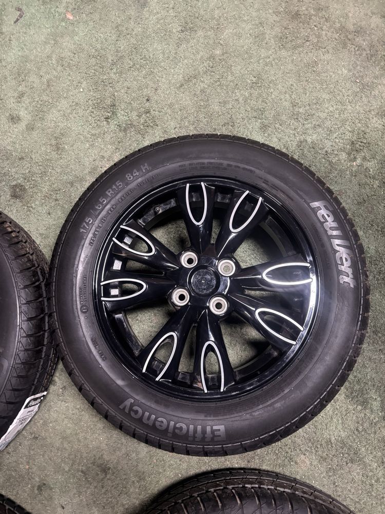 4x100 60,1 5J15 ET47 175/65R15 84H FEUVERT EFFICIENCY koła microcar