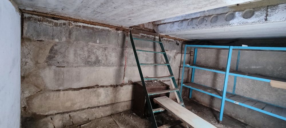 Гараж Шмидта верхняя Хортица