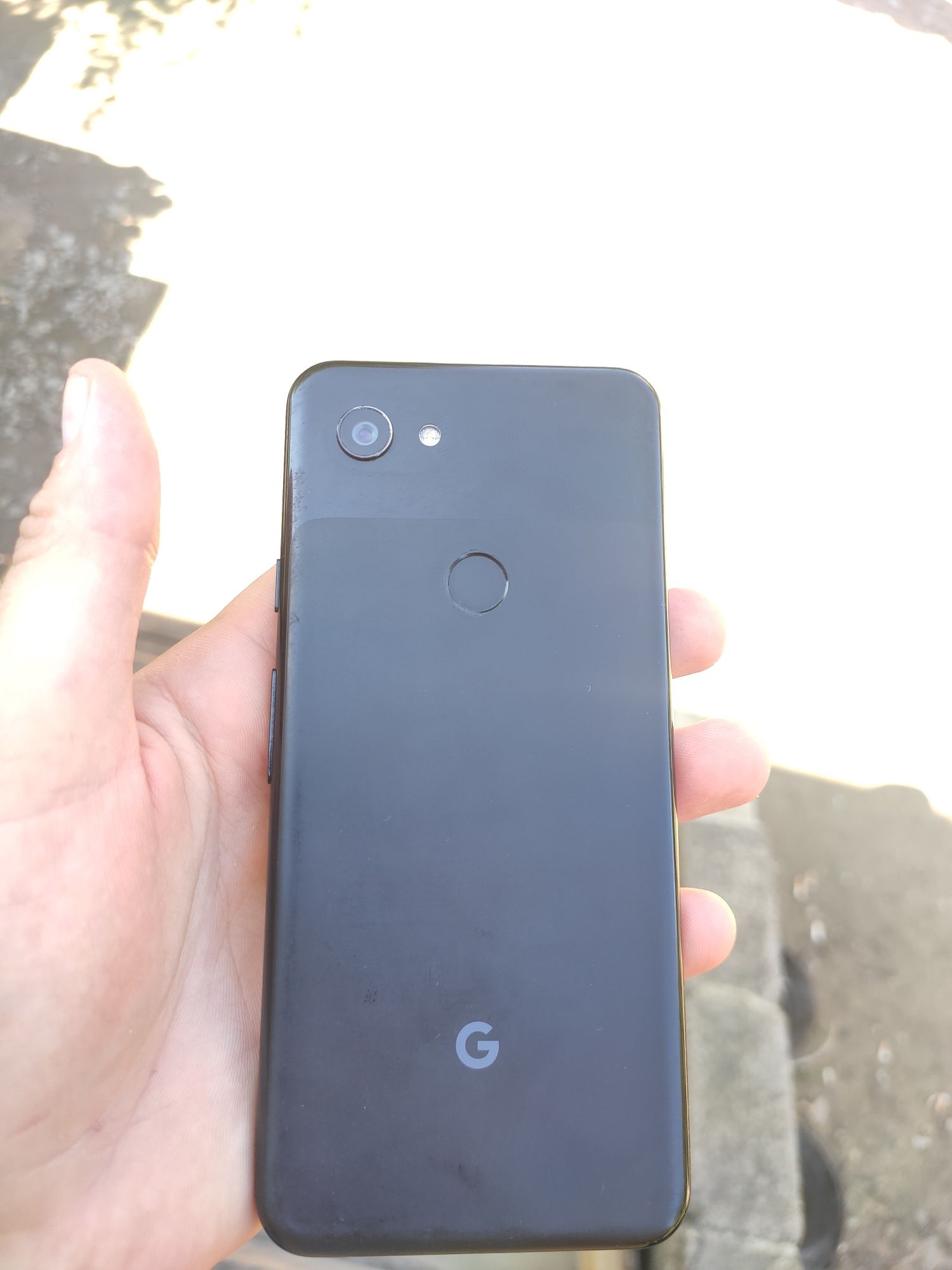 Pixel 3a, читати опис