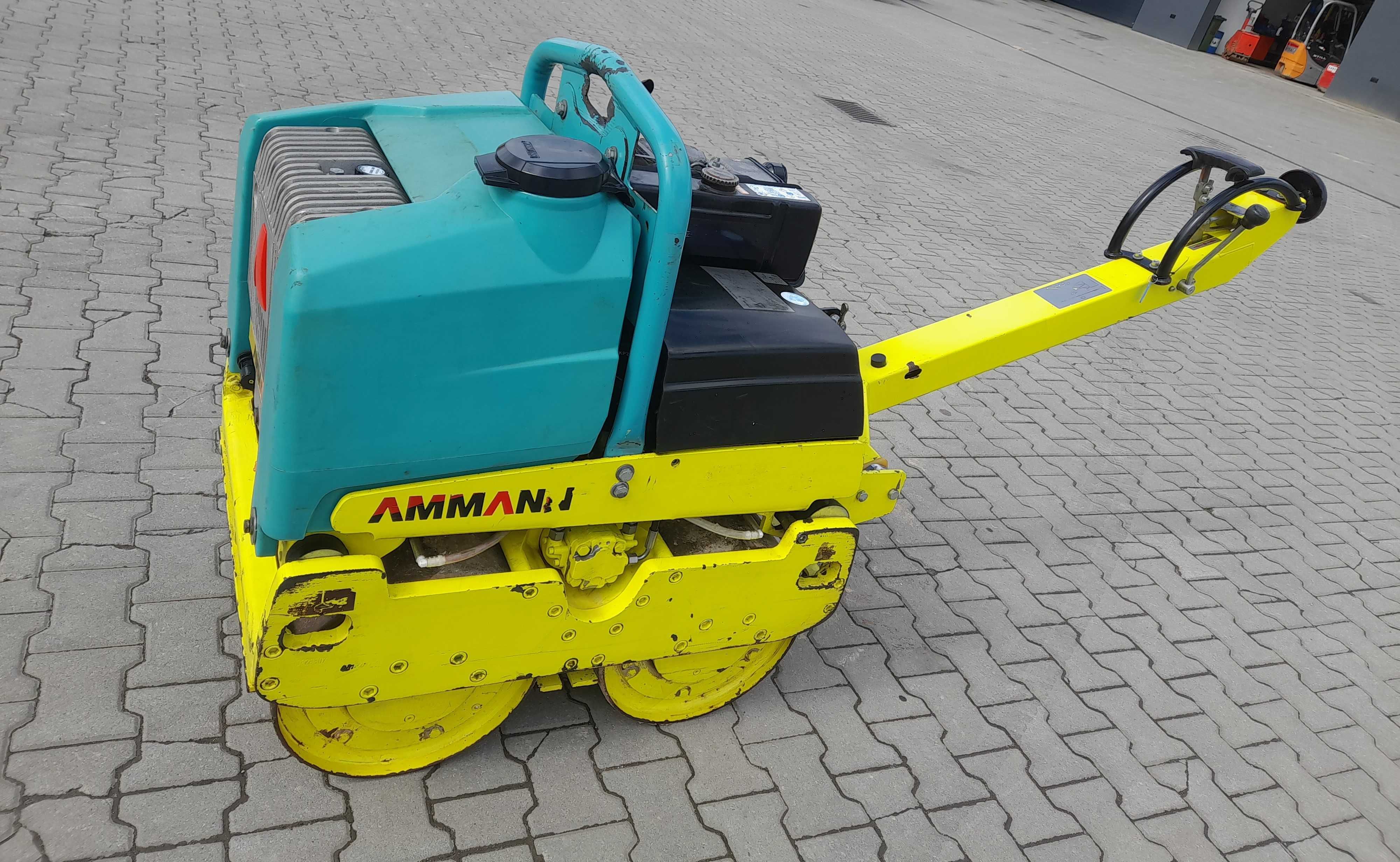 Walec prowadzony 710 kg Ammann ARW65 rok 2019