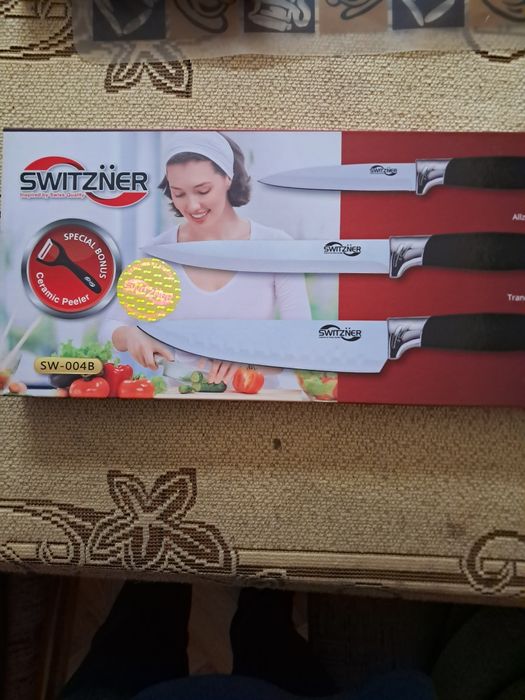 Zestaw noży z obierakiem  Switzner