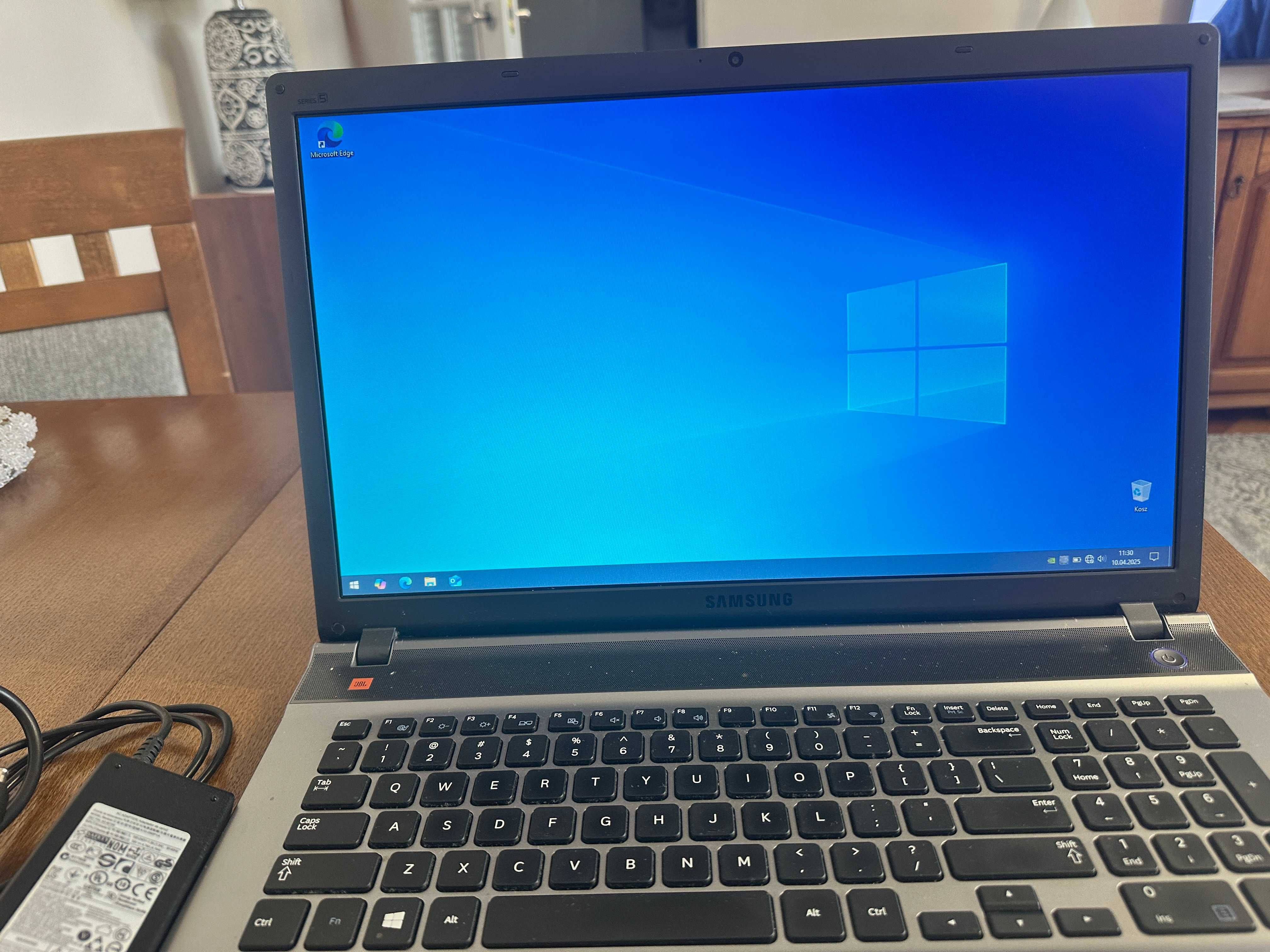 laptop samsung model NP550P7C-S04PL