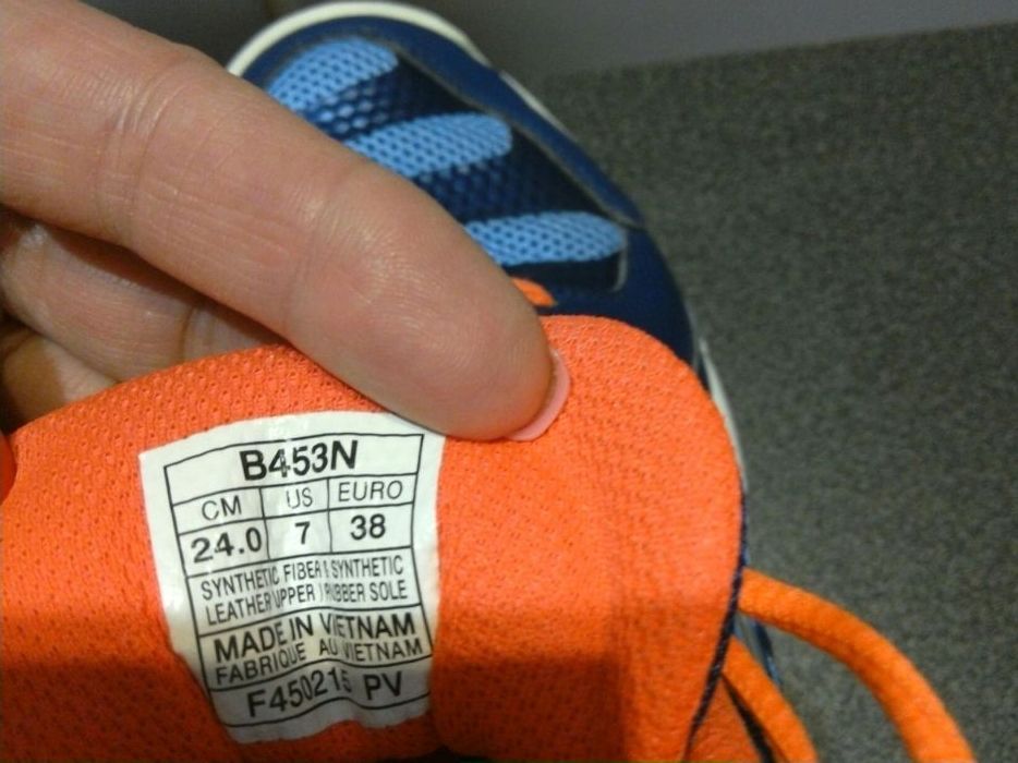Buty halowe Asics ( do siatkówki)