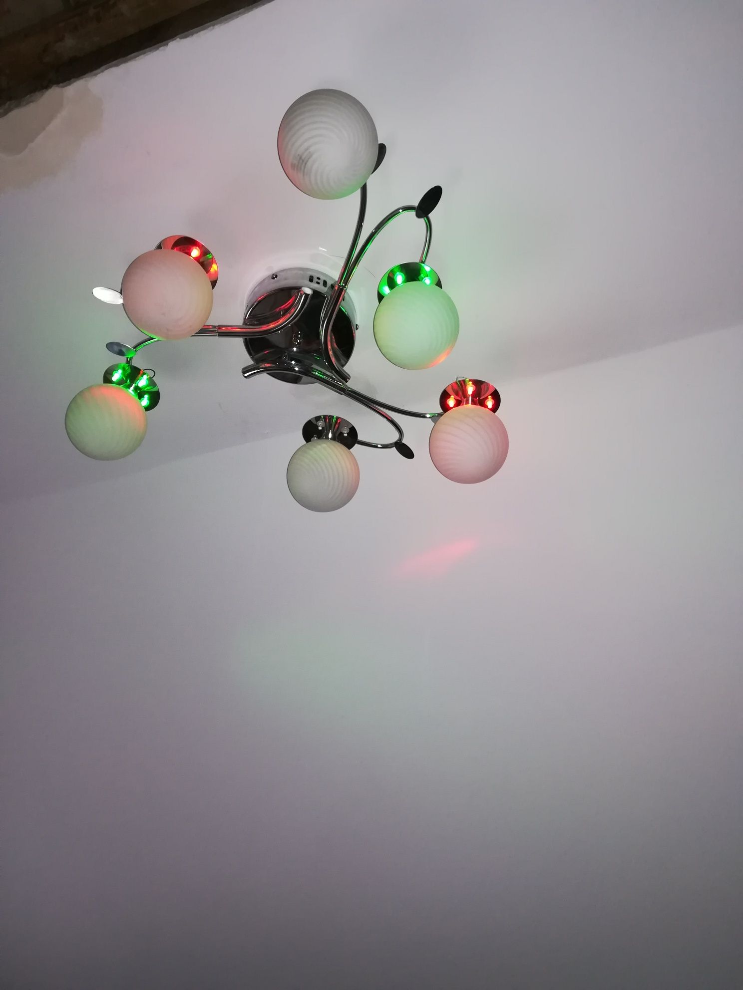 Lampa pokojową led