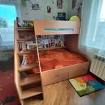 Трехместная детская кровать