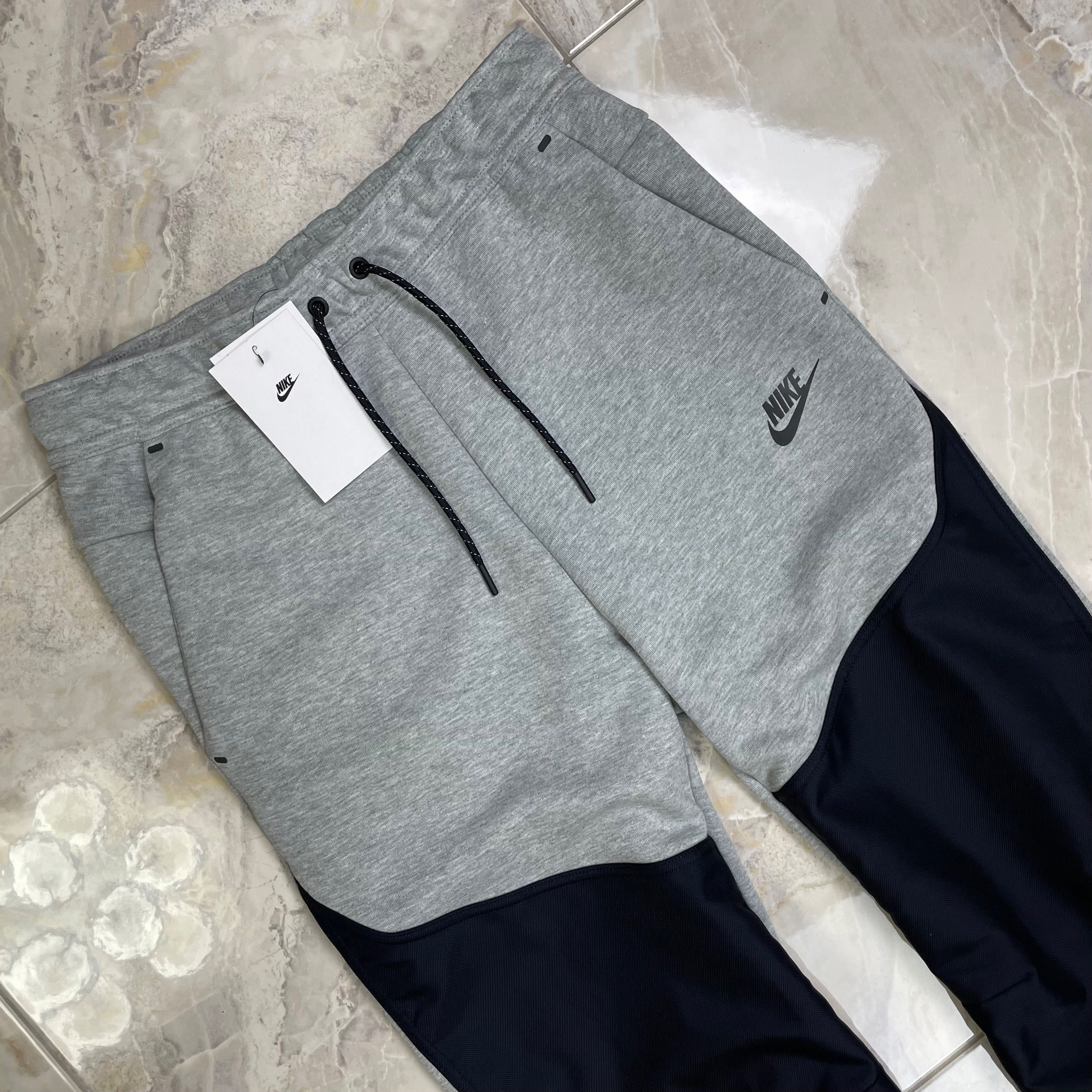 Спортивный костюм Nike Tech
Fleece Оригинал