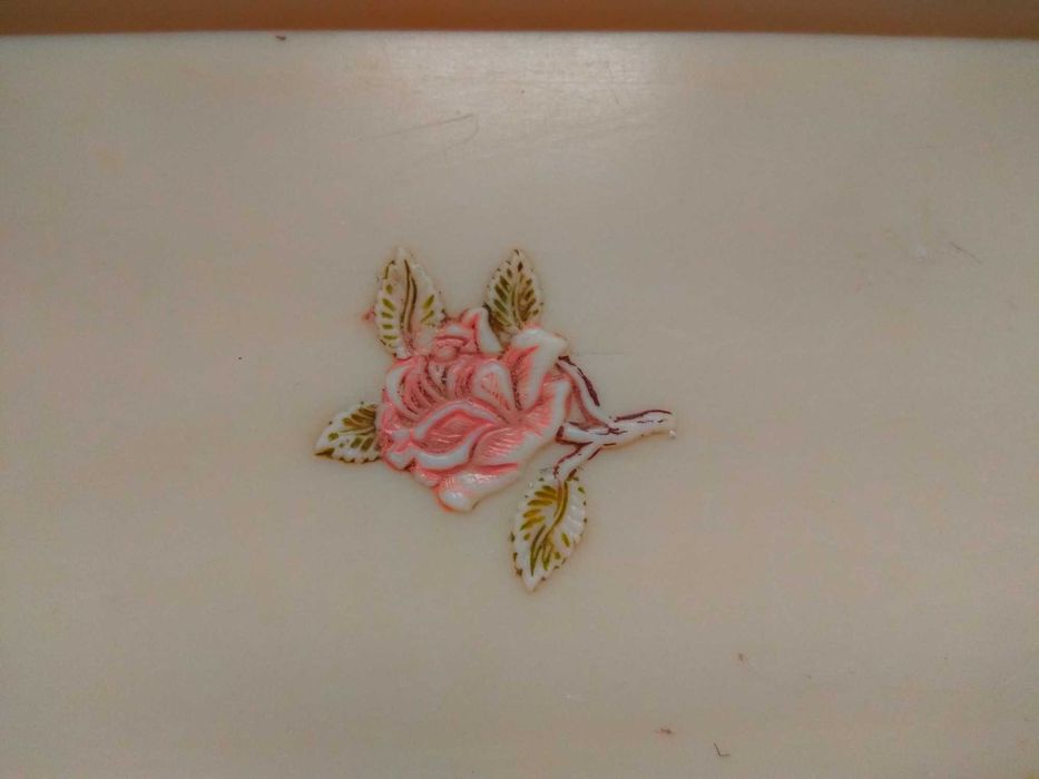 Stare paterki, tacki do serwowania  sygn .made British z motywem kwiat