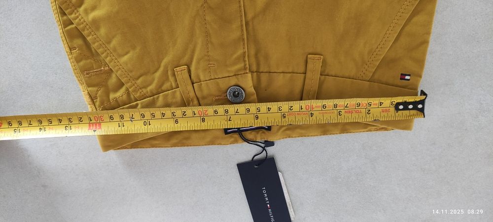 Spodnie materiałowe Tommy Hilfiger. 128cm. NOWE.