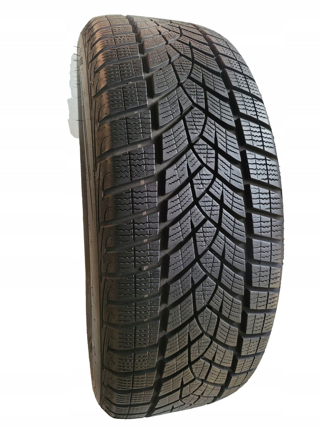 Goodyear ultra grip performance G1 215/55 R18 95T 7,5mm 2021