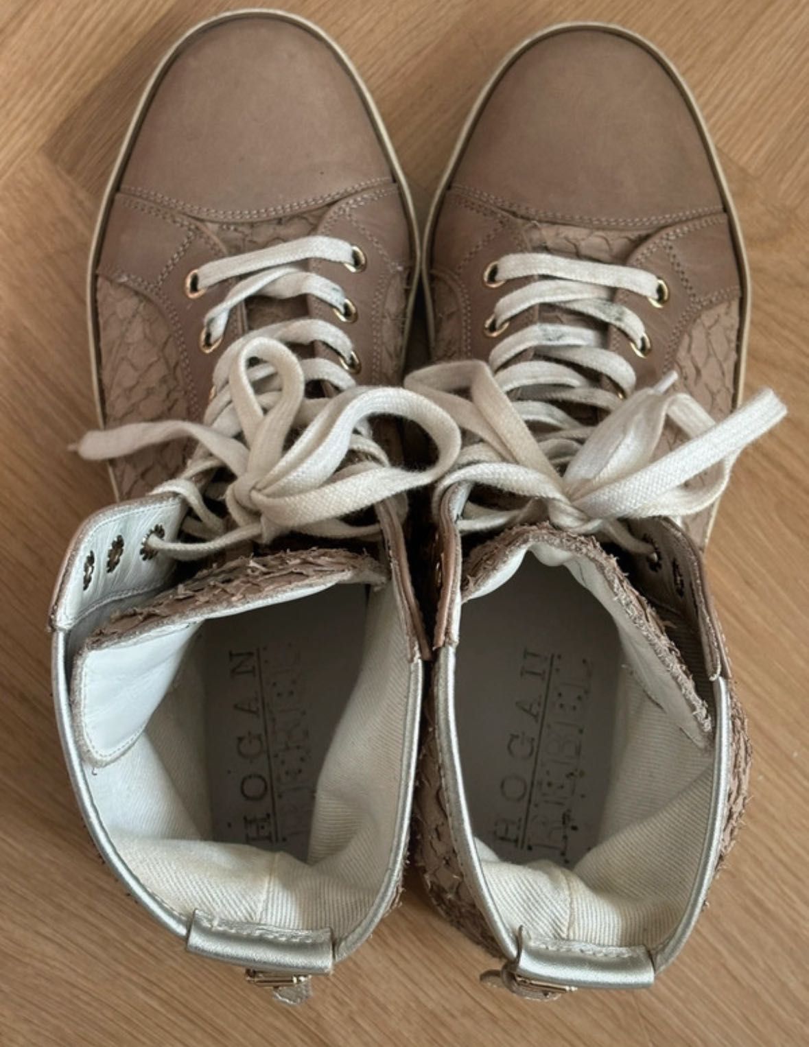 Sneakersy HOGAN z ukrytym koturnem 
Rozm. 39
